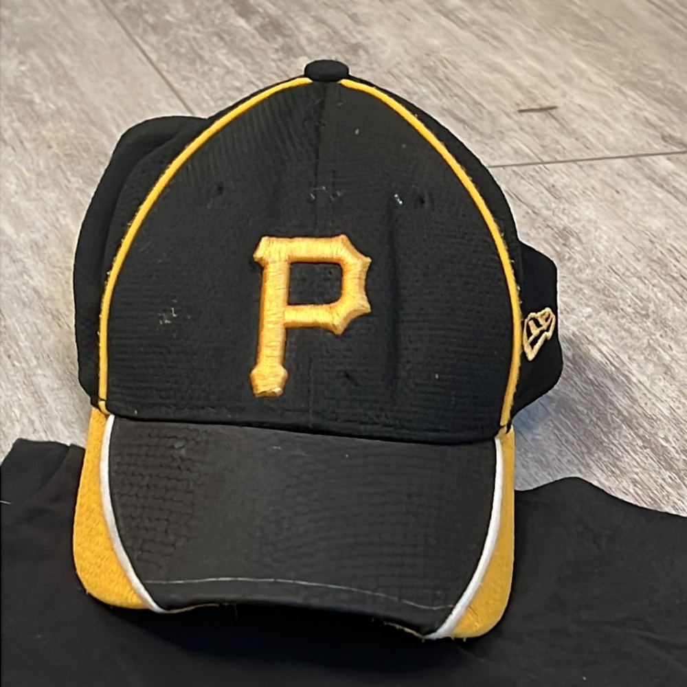 MLB Pittsburgh Pirates T-Shirt and Hat Bundle- Size Youth Large - Picture 2 of 7